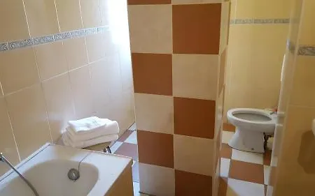Royal أليساندريا
