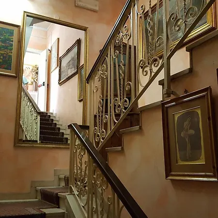 Hotel Royal 3*